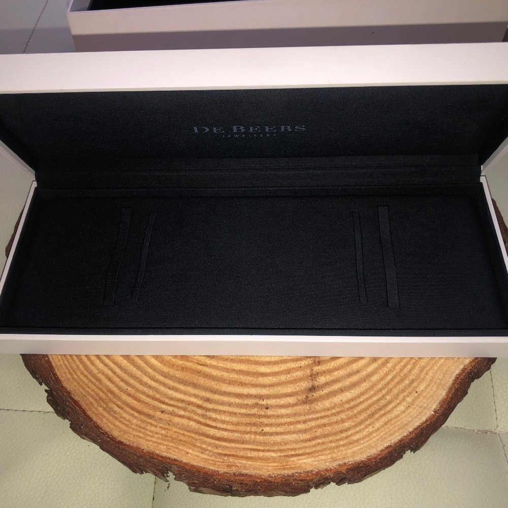DE BEERS JEWELRY HARD CASE BRACELET BOX